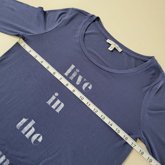 Express Women's Blue Crewneck Graphic Live in the Moment Long Sleeve Top - Picture 3 of 10